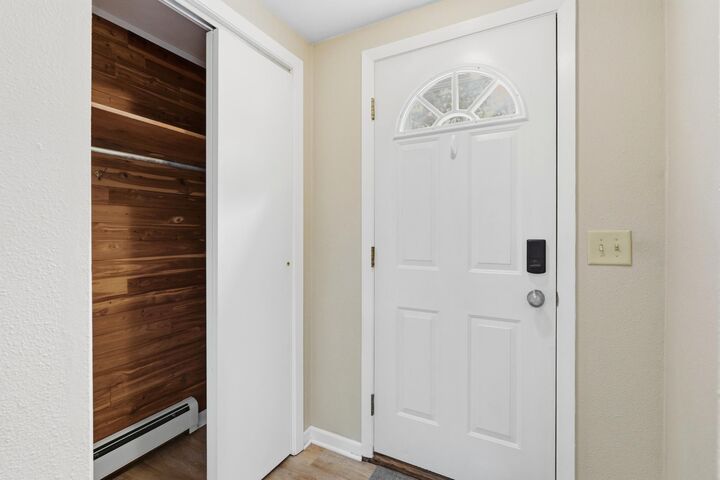 Property Photo:  109 Kneale Avenue S  MN 56701 