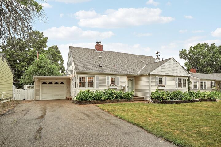 Property Photo: 3982 Brunswick Avenue S MN 55416