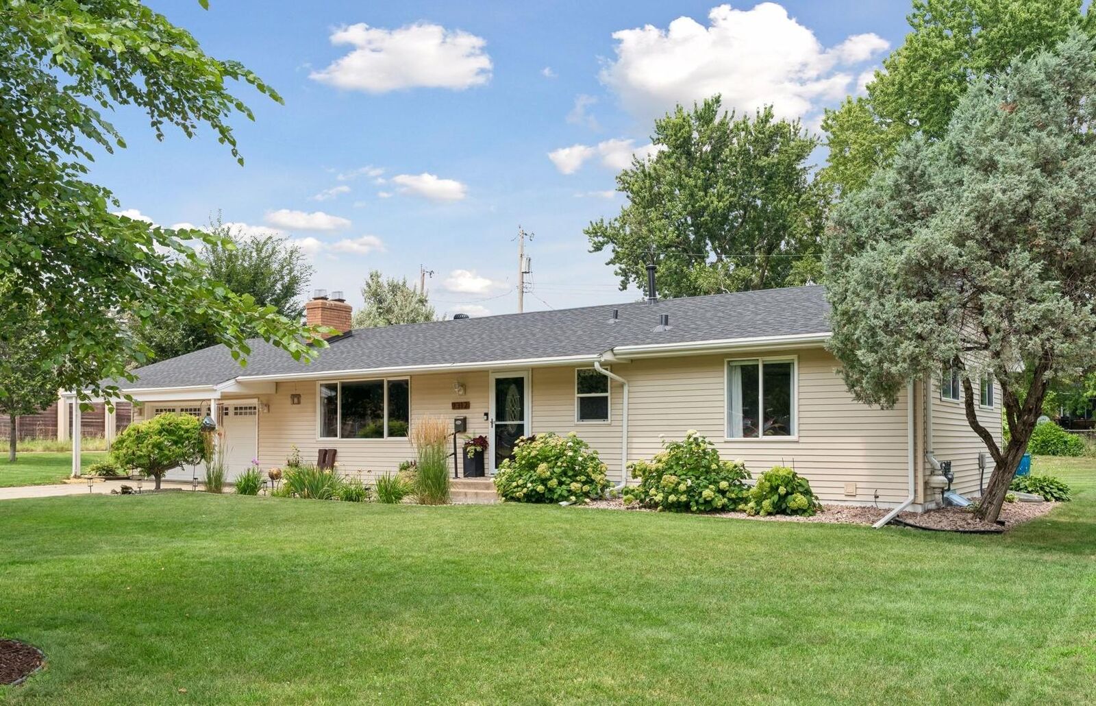 Property Photo:  9312 W 23rd Street  MN 55426 
