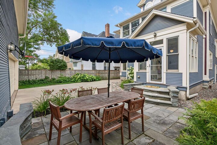 Property Photo: 1815 Fremont Avenue S MN 55403