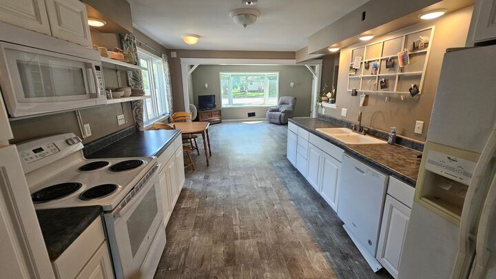 Property Photo:  491 North Avenue  MN 56644 