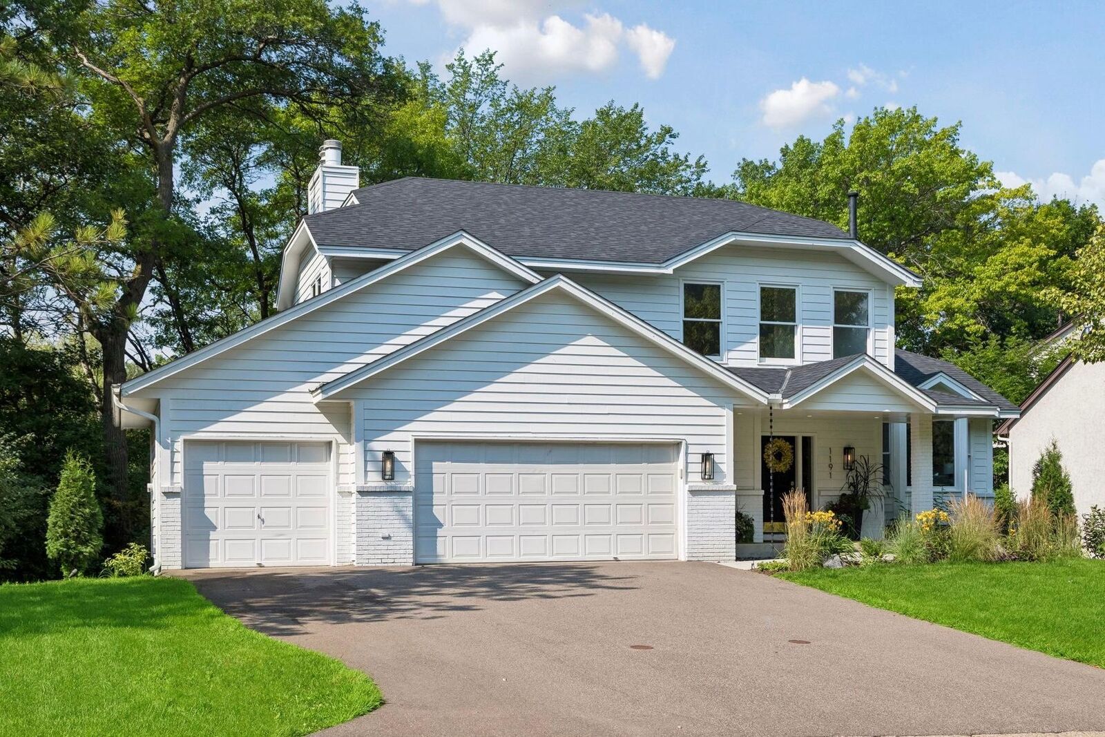 Property Photo:  1191 Duckwood Trail  MN 55123 