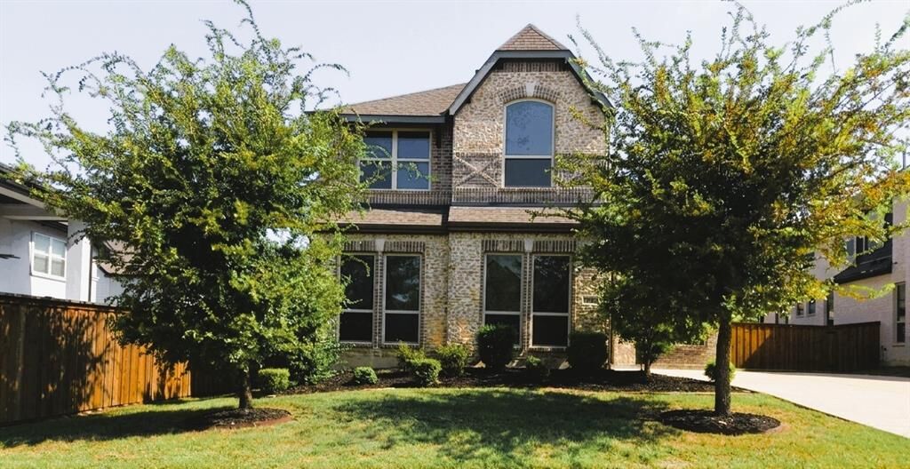 Property Photo: 2808 Adon Springs Lane TX 75009