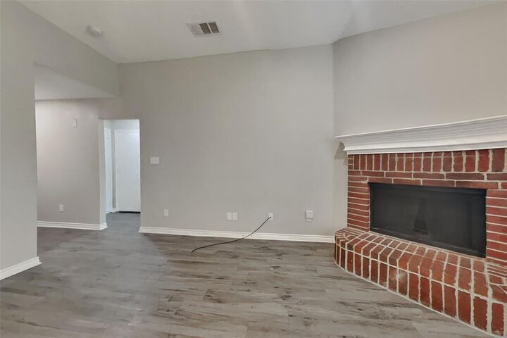 Property Photo: 1616 Ocean Drive TX 76063