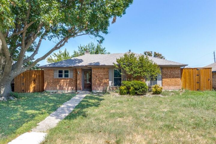 Property Photo: 2218 Fuqua Road TX 75088
