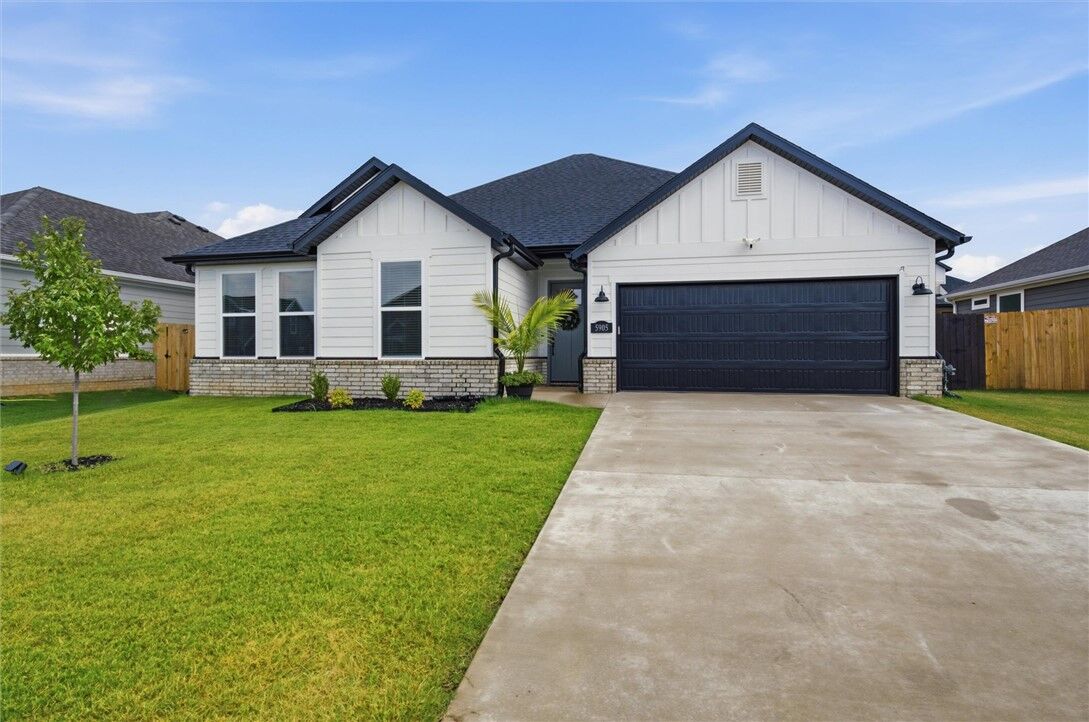Property Photo: 5905 Chiefs Avenue AR 72713