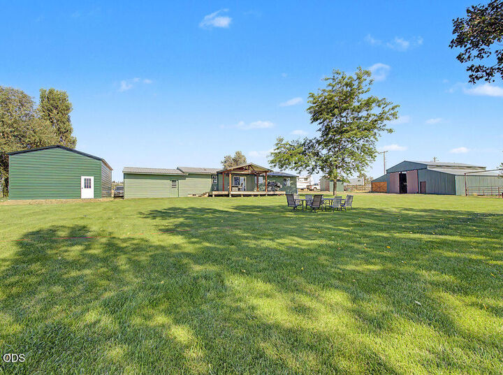 Property Photo:  5370 Harpold Road  OR 97623 