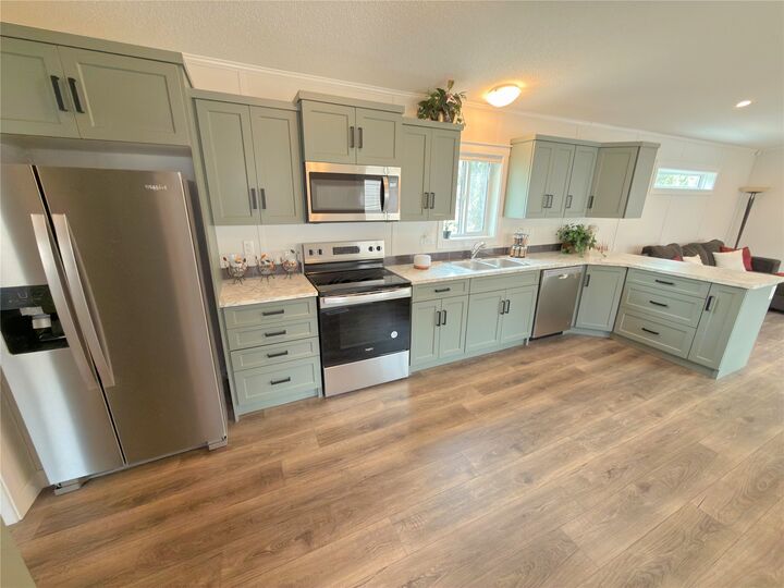 Property Photo: 473 Corina Avenue 13 BC V0X 1W0