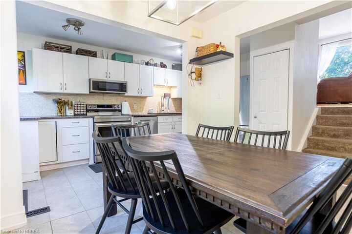 Property Photo:  500 Stone Church Road W E5  ON L9B 1R2 