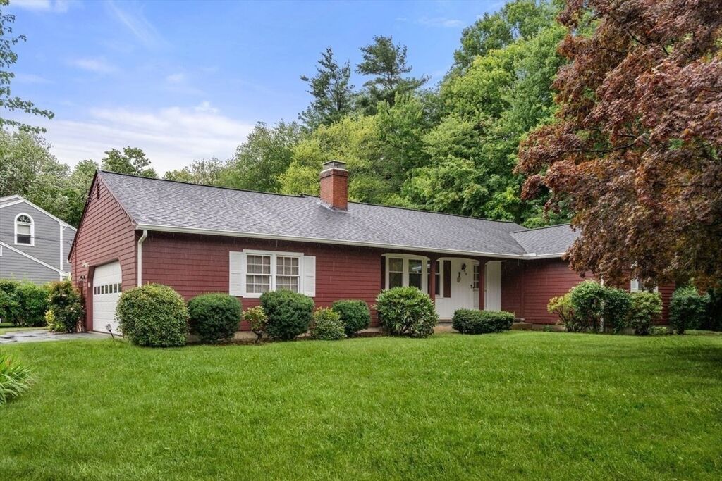 Property Photo:  96 Birchwood Dr  MA 01520 