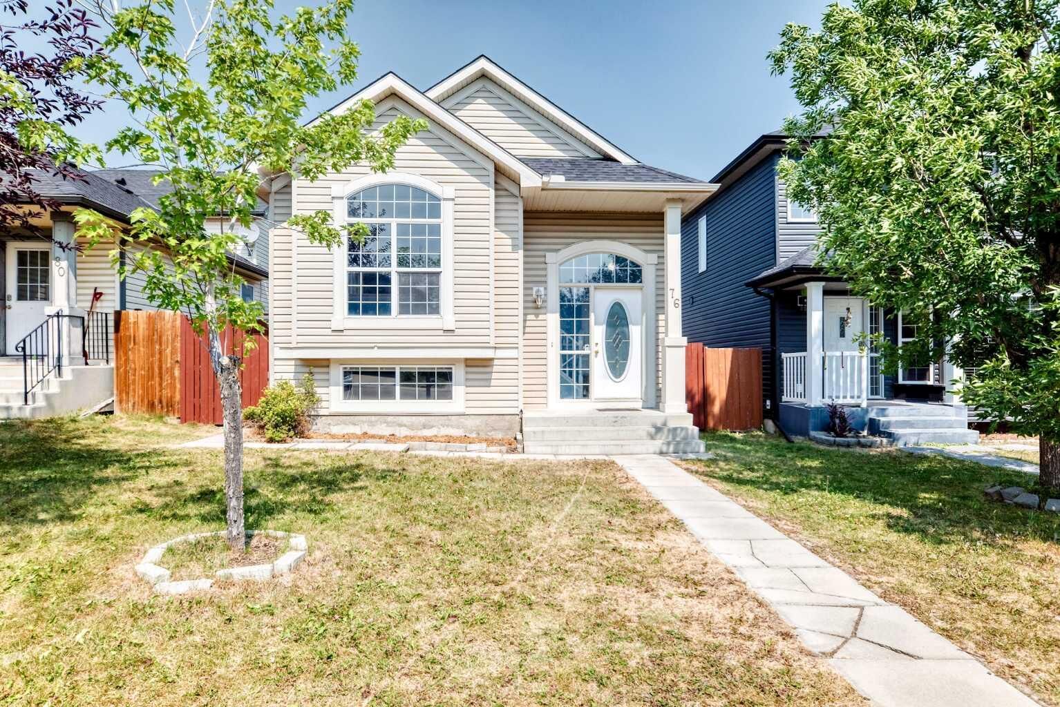 Property Photo: 76 Coville Close NE AB T3K 5W1