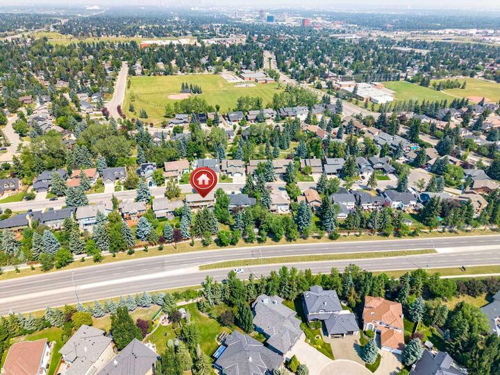 Property Photo: 240 Canterville Drive SW AB T2W 3X2