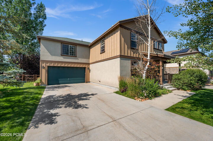 Property Photo: 1272 E Foxcrest Court UT 84098