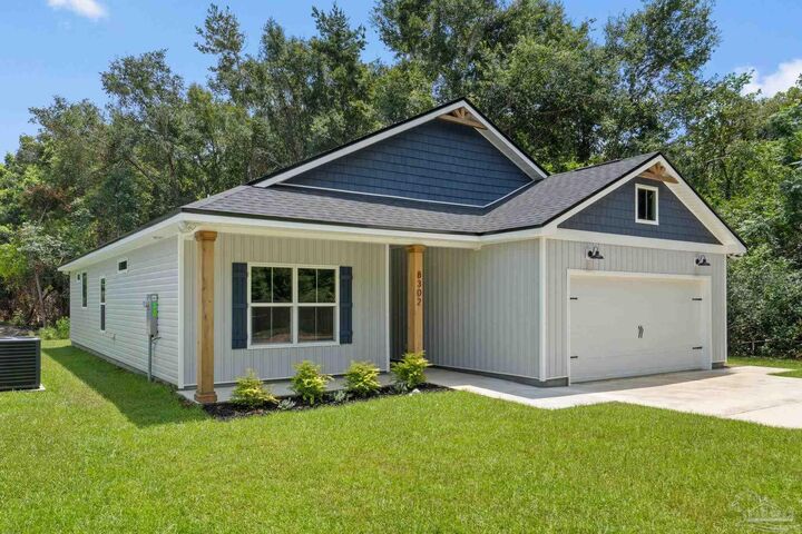 Property Photo: 8310 Vickie St FL 32514