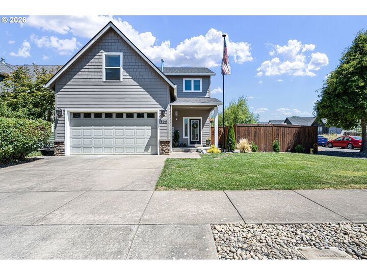 Property Photo:  1805 Enchantment Dr  OR 97402 