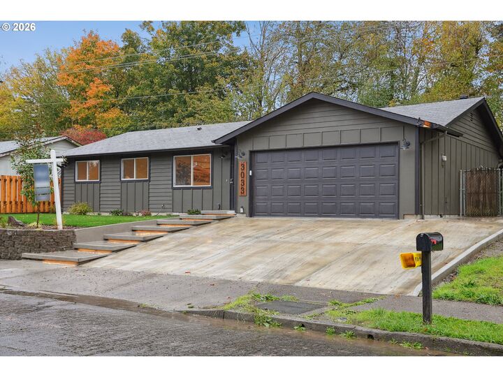 Property Photo: 3033 SE Condor Ave OR 97080