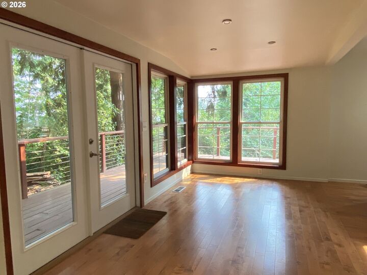 Property Photo: 3840 SW Patton Rd OR 97221