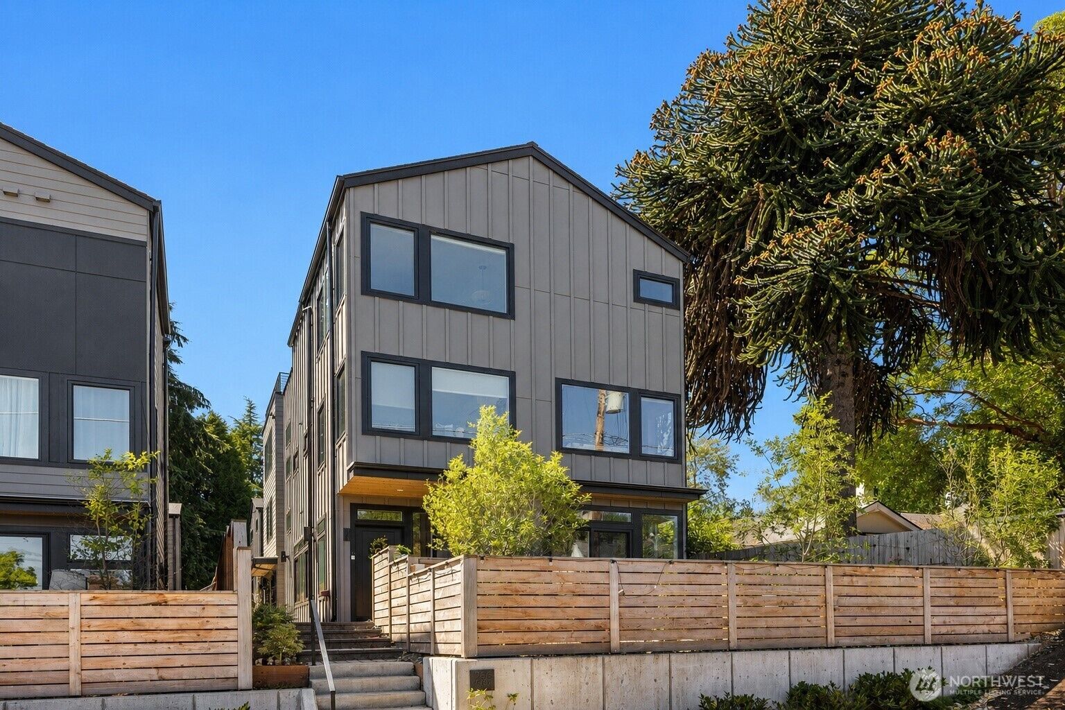 Property Photo: 1255 NE 100th Street WA 98125