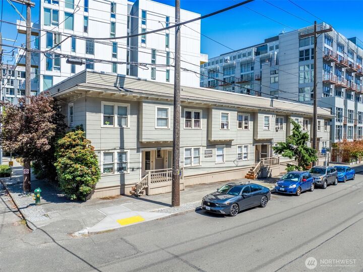 Property Photo:  800  Harrison Street  WA 98109 