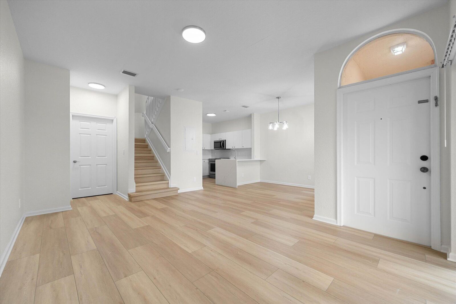 Property Photo:  1204 Santa Catalina Lane  FL 33068 