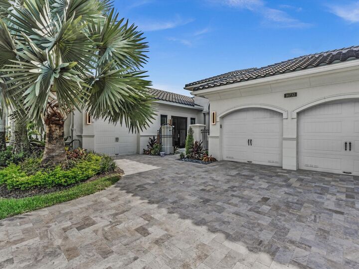 Property Photo: 16732 Strasbourg Lane FL 33446