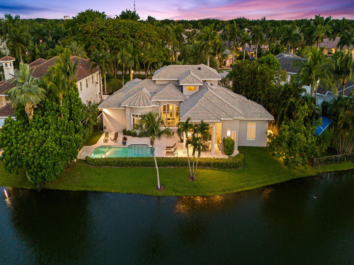 Property Photo:  10621 Gray Hawk Street Street  FL 33324 