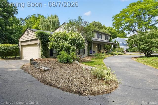 Property Photo:  30557 Woodstream Drive  MI 48334 