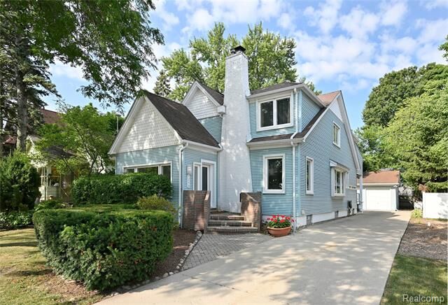 Property Photo:  1248 Edgewood  MI 48009 
