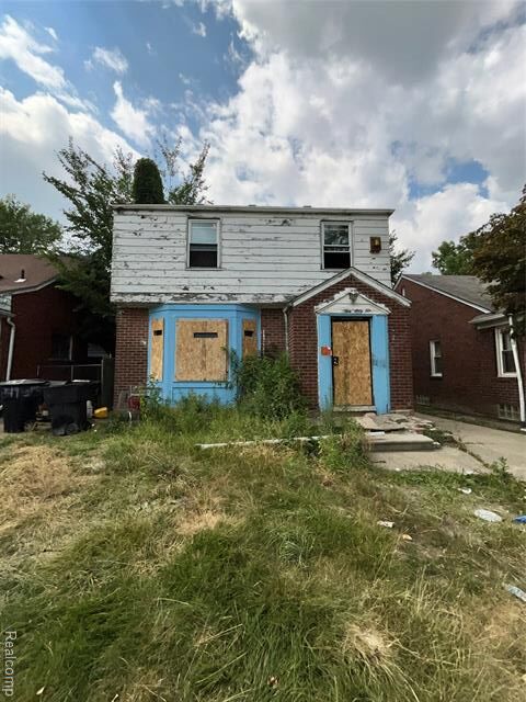 Property Photo: 10565 Wayburn Street MI 48224