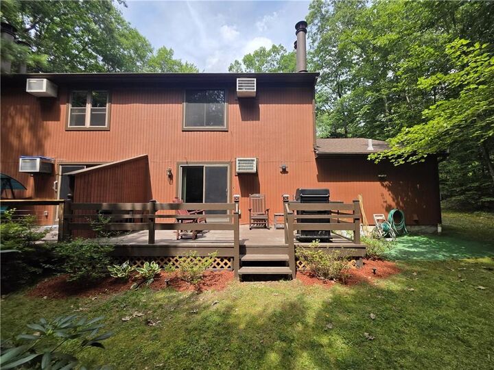 Property Photo:  21 Pheasant Run A  RI 02917 