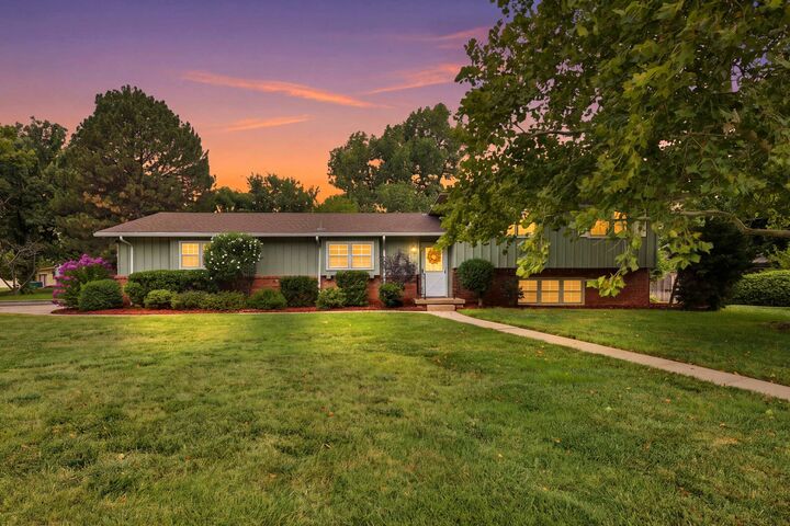 Property Photo:  8132 E Morningside St  KS 67207-1125 