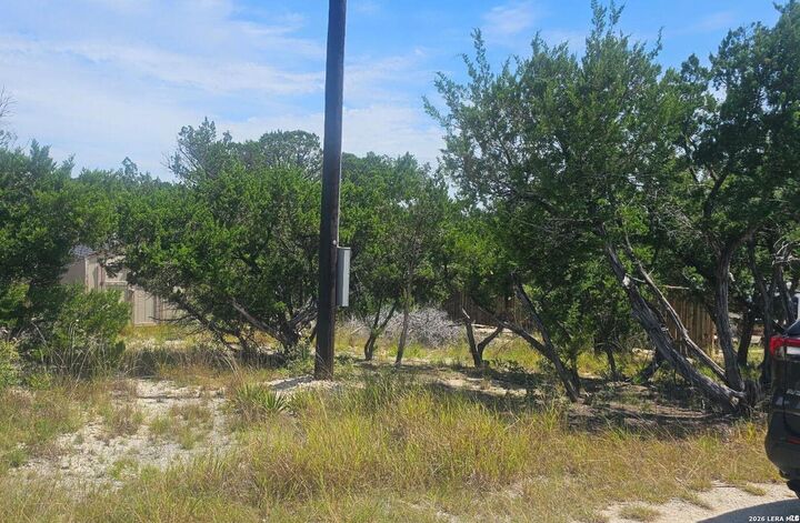 Property Photo: 9,10 Elmhurst Dr TX 78063