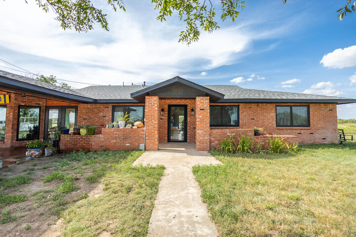 Property Photo: 11733 N Walnut Grove Road TX 76901
