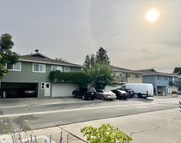 Property Photo: 1327 Scossa Avenue 4 CA 95118