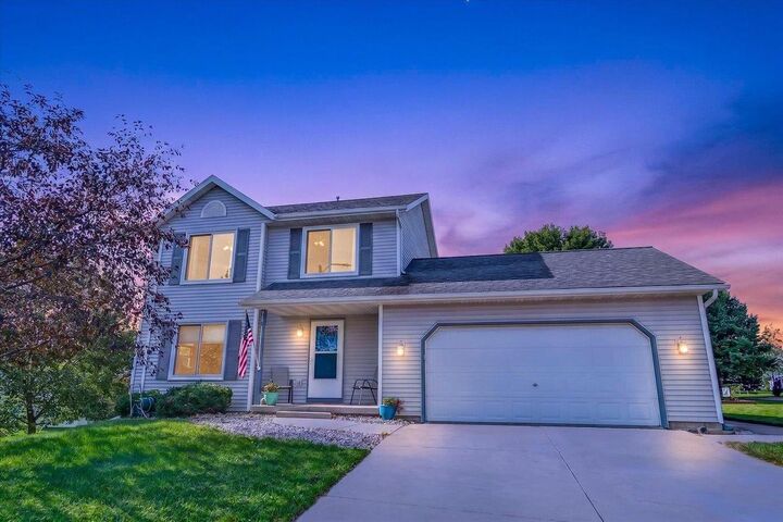 Property Photo: 2141 Blue Heron Court WI 53589