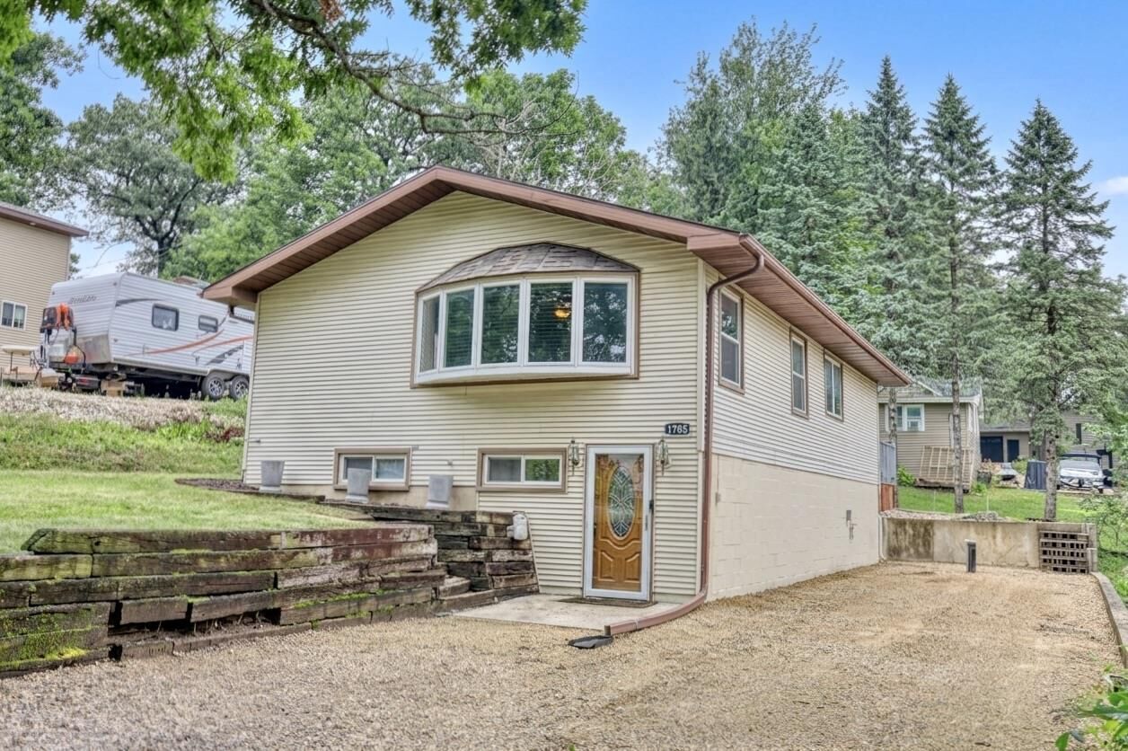Property Photo: 1705 E Road Six WI 53534