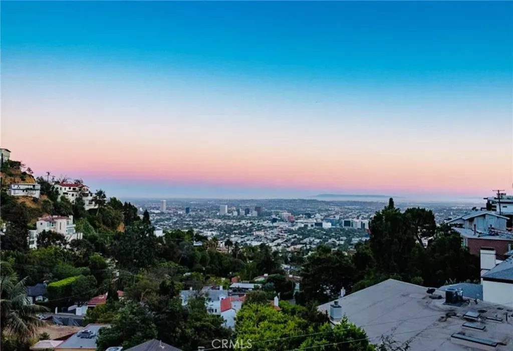 Property Photo: 8827 Evanview CA 90069