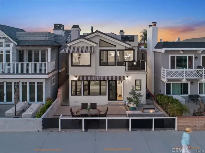 Property Photo:  1119 E Balboa Boulevard A  CA 92661 