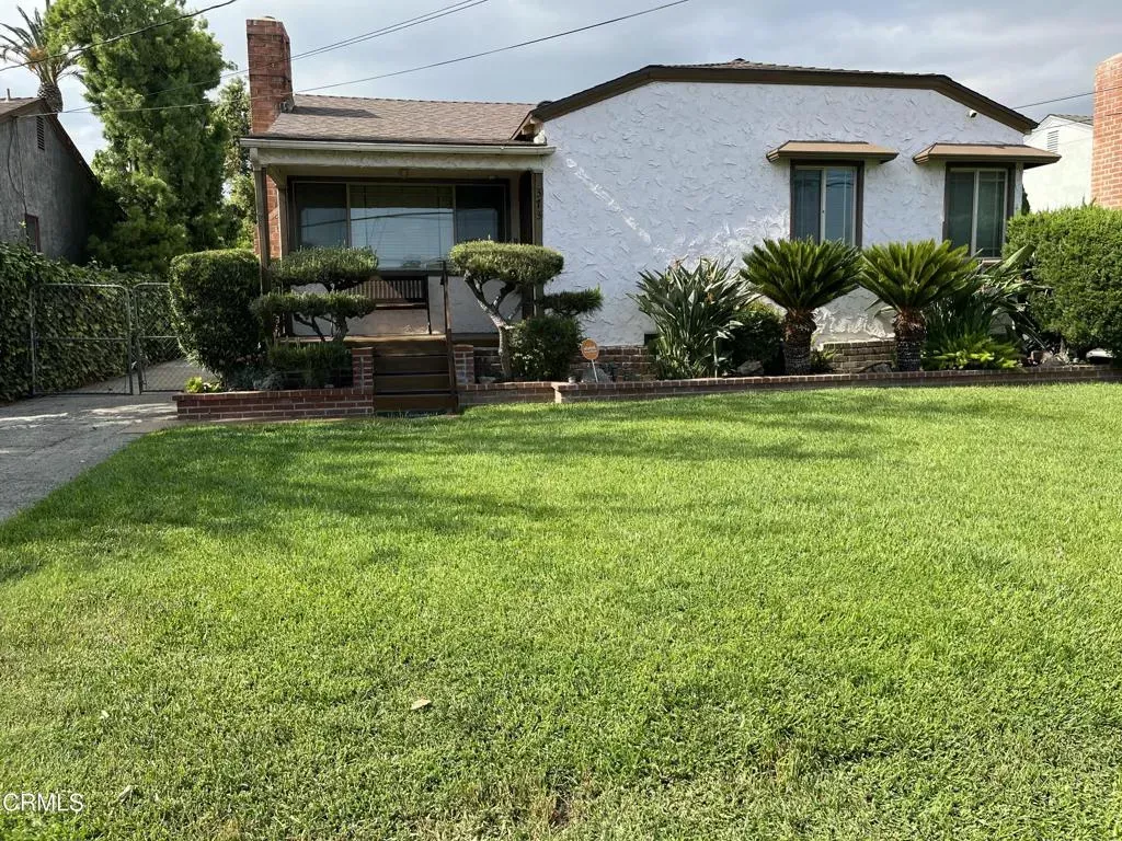 Property Photo: 373 Laun Street CA 91001