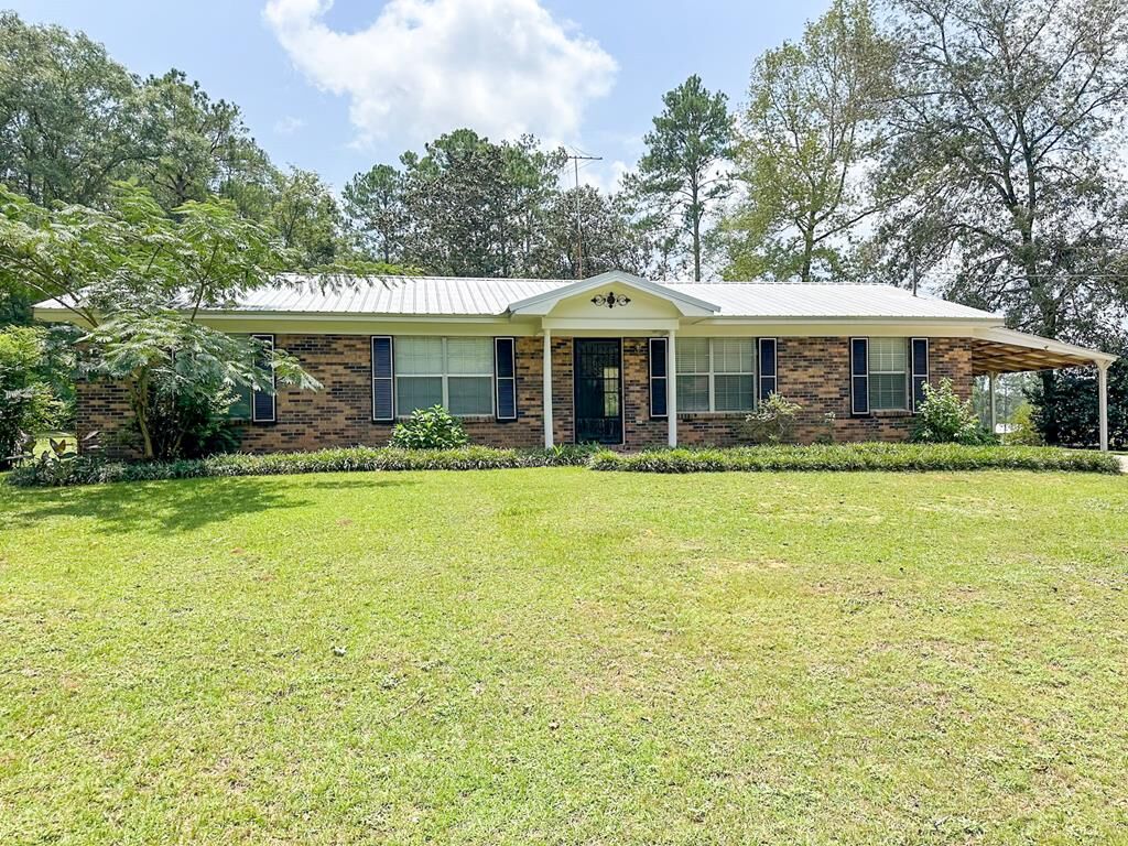 Property Photo:  7436 E Highway 27  AL 36360 