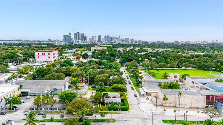 Property Photo:  150 NE 59th St  FL 33137 