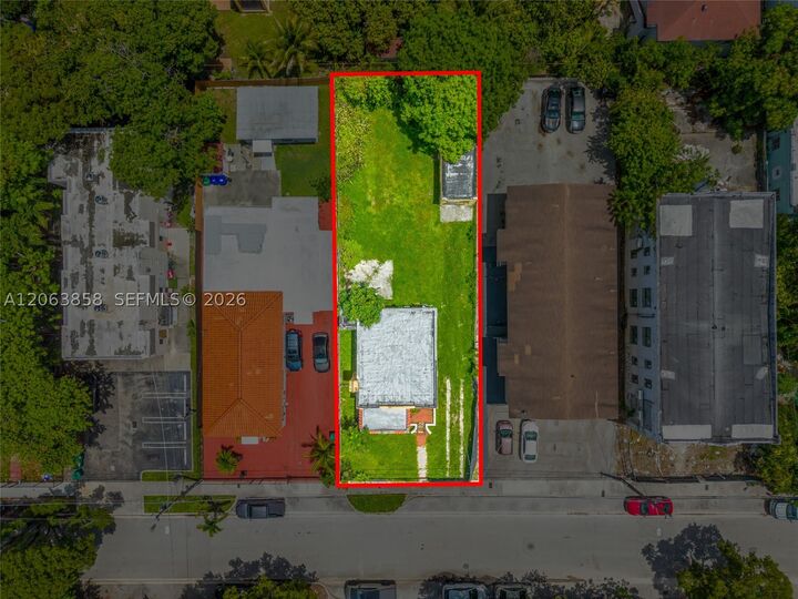 Property Photo:  559 NW 34th St  FL 33127 