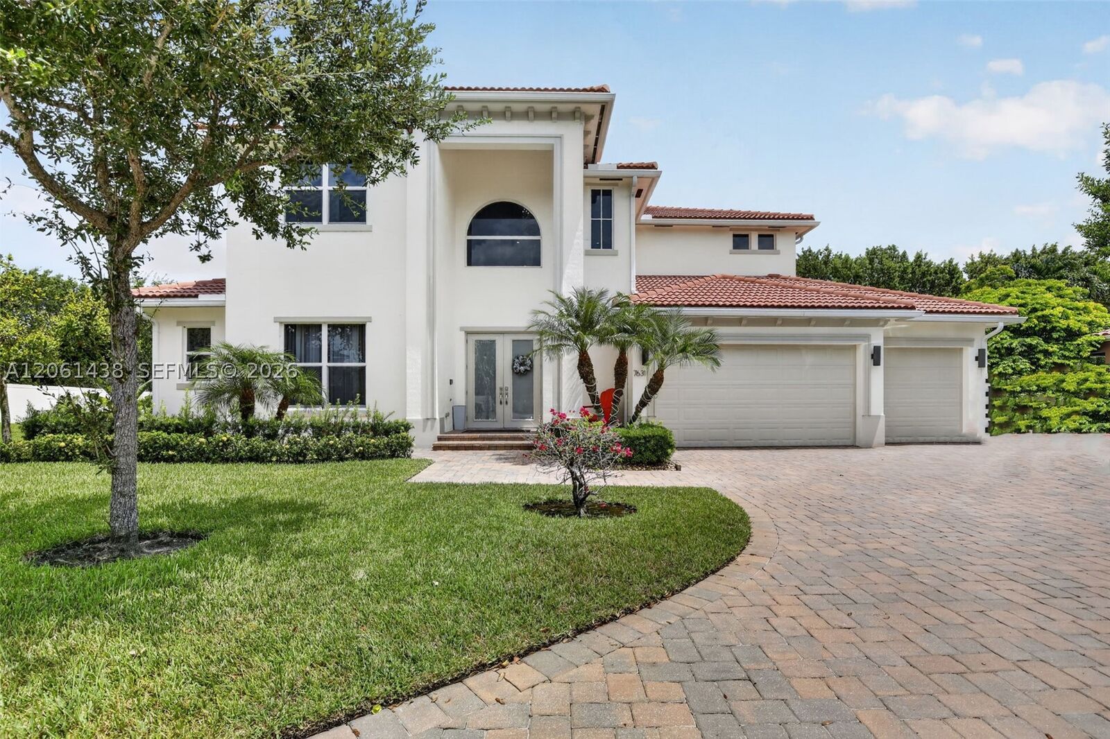 Property Photo:  7631 Cavalia Dr  FL 33328 