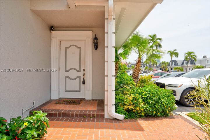 Property Photo:  2307 NE 7th St 40  FL 33009 