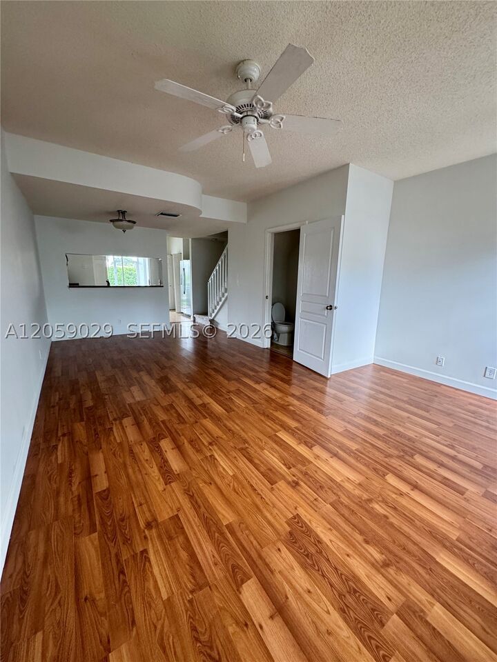 Property Photo:  16743 Hemingway Dr 16743  FL 33326 
