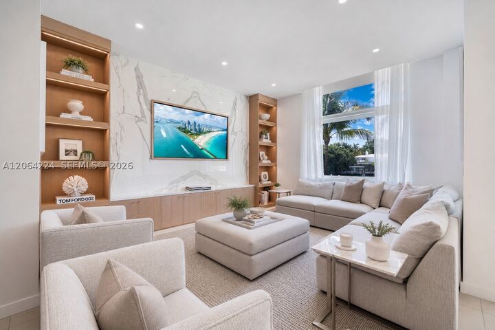 Property Photo:  6203 Laguna Path N  FL 33141 