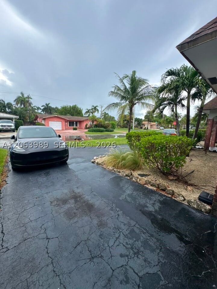 Property Photo: 2020 NE 33rd St 2020 FL 33064