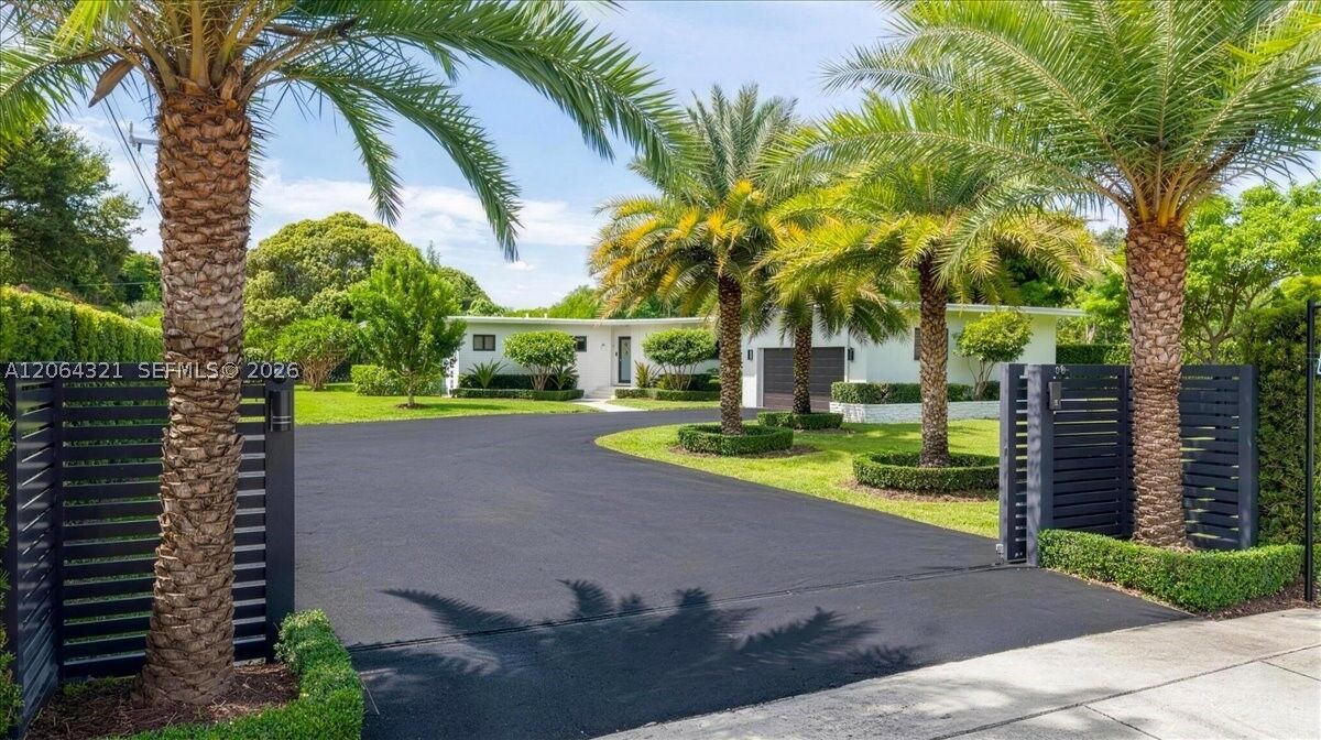 Property Photo:  7240 Sunset Dr  FL 33143 