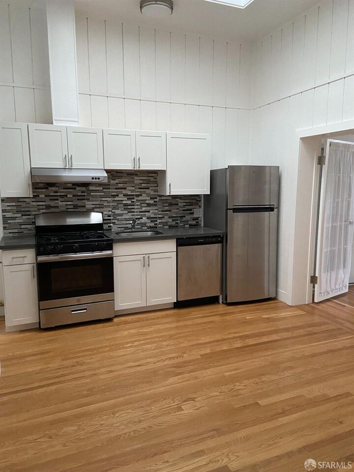 Property Photo:  85 Henry Street  CA 94114 