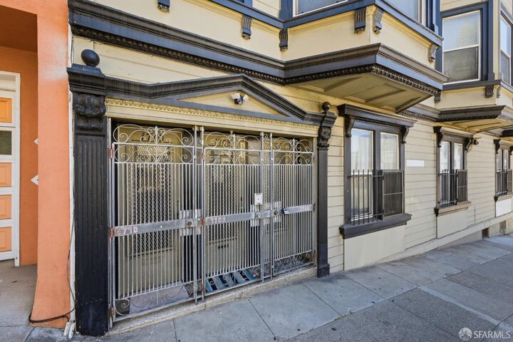 Property Photo: 1706-1710 Hyde Street CA 94109